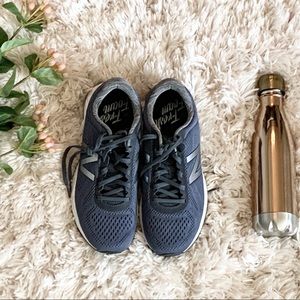 🔥NWOT Blue New Balance Fresh Foam Arishi🔥